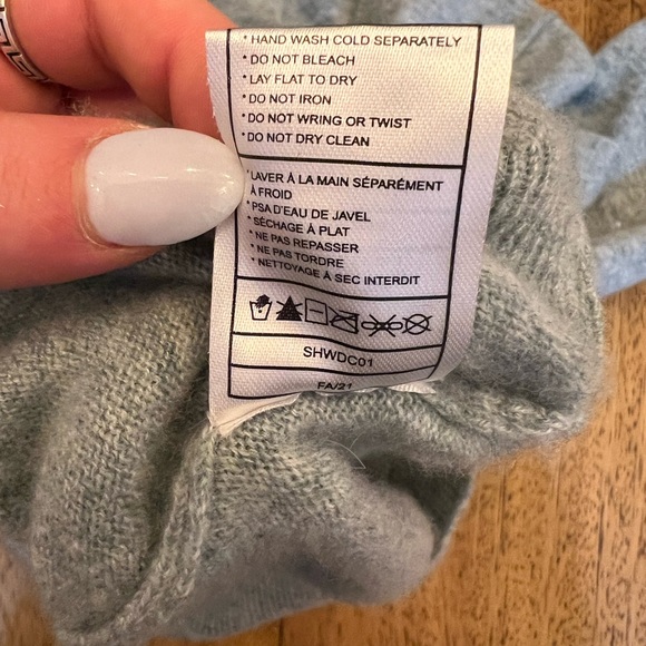 Quince Mongolian Cashmere V-neck Sweater - Green Blue - Size S - Picture 8 of 13